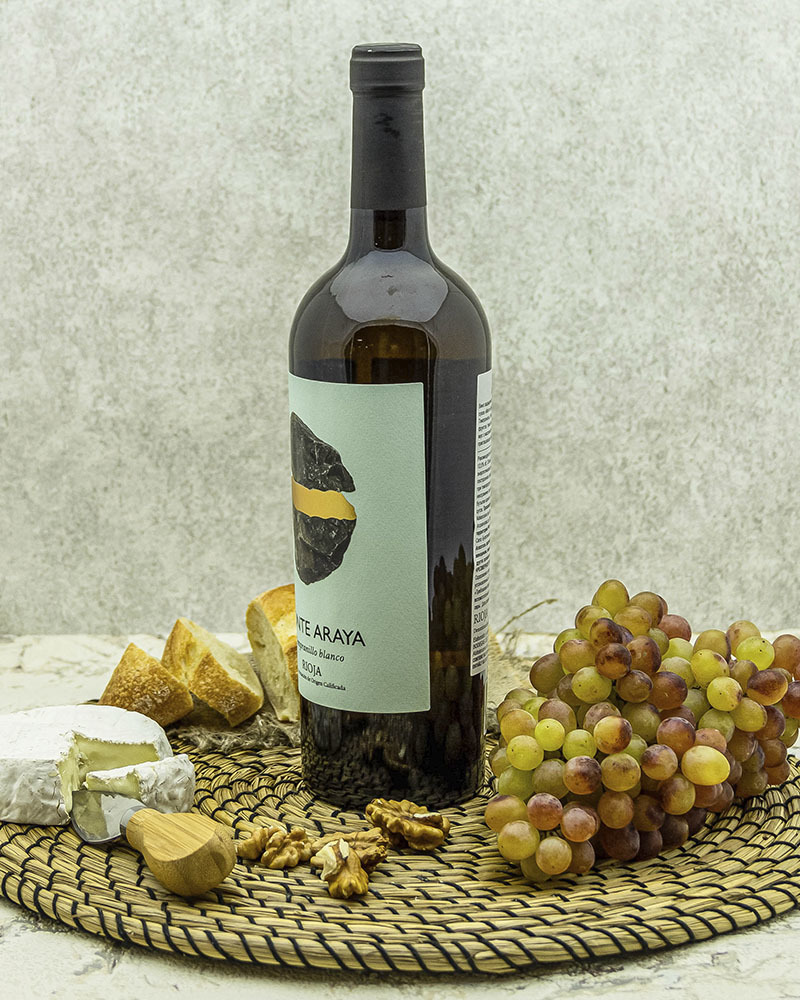 Вино Bodegas Del Medievo Монте Арайя Темпранильо Белое сухое 2018 г.у. 12,5% 0,75 л, Испания