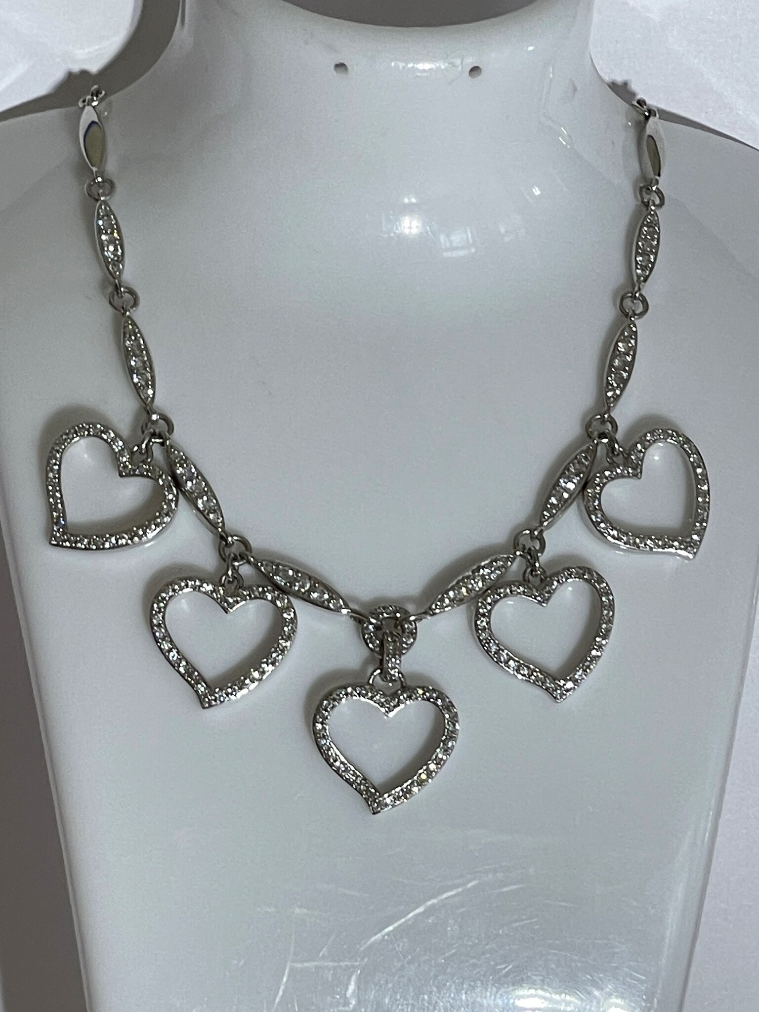 Лав (колье из серебра)