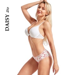 Защитные_менструальные_трусики_Daisy_с_бабочками_вид_сбоку