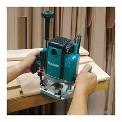 Фрезер Makita RP2301FC