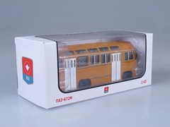 PAZ-672M urban yellow Soviet Bus 1:43