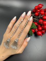 4805- Серьги с кисточками из серебра с цирконами огранки бриолет