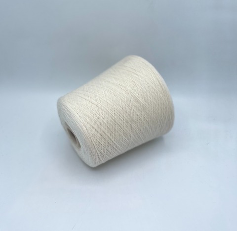 Millefili (пр.Италия),art-Cashfive 1/15 1500м/100 гр.30%Шерсть, 30% Вискоза, 35%Полиамид, 5%Кашемир, цвет-Молочный(6/466),арт-33067