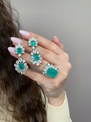 89422 - Крупное кольцо из серебра с кварцем цвета параиба