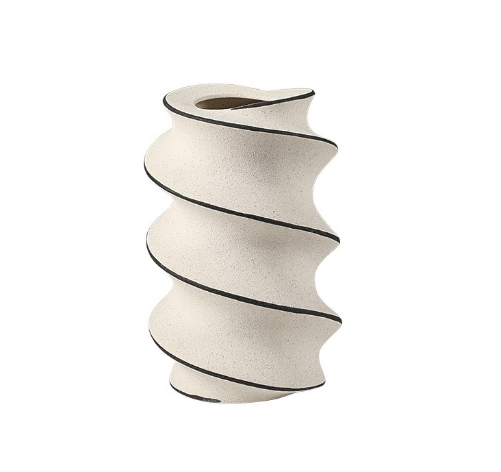Ваза Hand Drawn Spiral Vase A