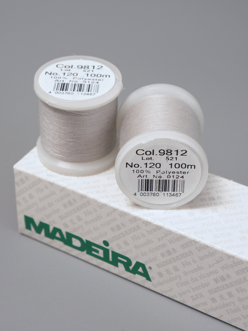 Нитки швейные Madeira aerofil №120 Col. 9812 серый светлый (100 м)