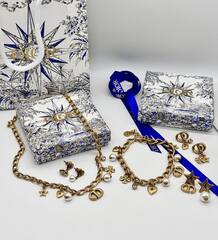 braslet-cepochka-lucky-charm-style-dior-s-podveskami