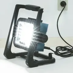 Аккумуляторный фонарь Makita DEADML805