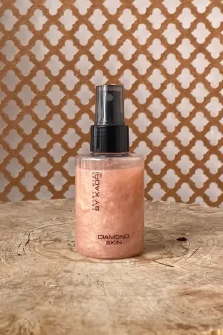 Мерцающая сыворотка-мист Кристальное сияние (Diamond Skin)