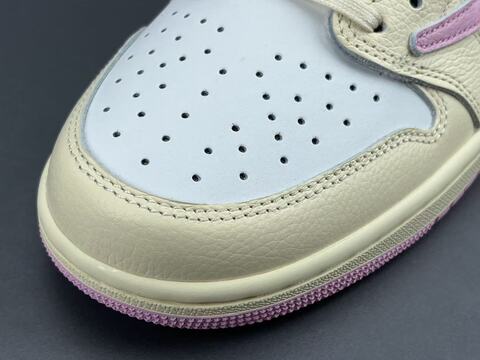 Travis Scott x Air Jordan 1 Low OG 'Muslin/Shy Pink' 