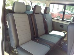 Чехлы на Volkswagen T5 микроавтобус Multivan / Caravelle / Transporter 2003–2009 г.в.