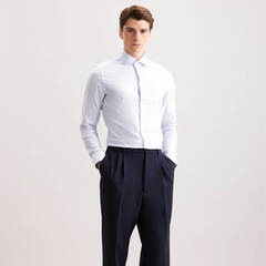 Сорочка мужская Seidensticker Slim Fit 01.845211-10 из твила в нежно-голубую полоску