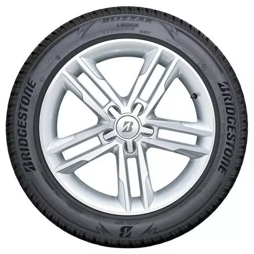 Bridgestone Blizzak LM005 235/45 R17 97V зимняя
