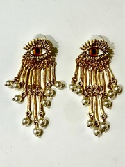 73344-sergi-yellow-eye-v-stile-schiaparelli-s-podveskami-iz-rechnogo-zhemchuga