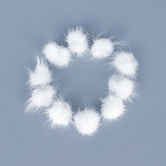 №2 Помпоны из норки, белые, 2,5 см, набор 10 штук.