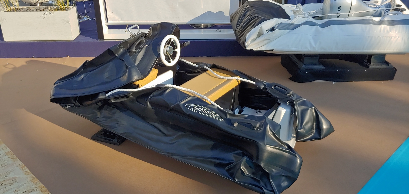 TENDER AERMARINE LONGSHORT 360/220