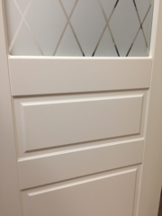 Межкомнатная дверь  VFD (ВФД) Chester (Честер) Ivory (эмаль слоновая кость) стекло White Art 15ДO1