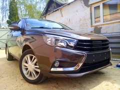 Решетка без эмблемы Lada Vesta