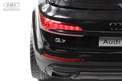 AUDI Q7 HL678 (ЛИЦЕНЗИОННАЯ МОДЕЛЬ)