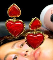 27084 -Серьги две сердца алые из латуни YSL винтаж