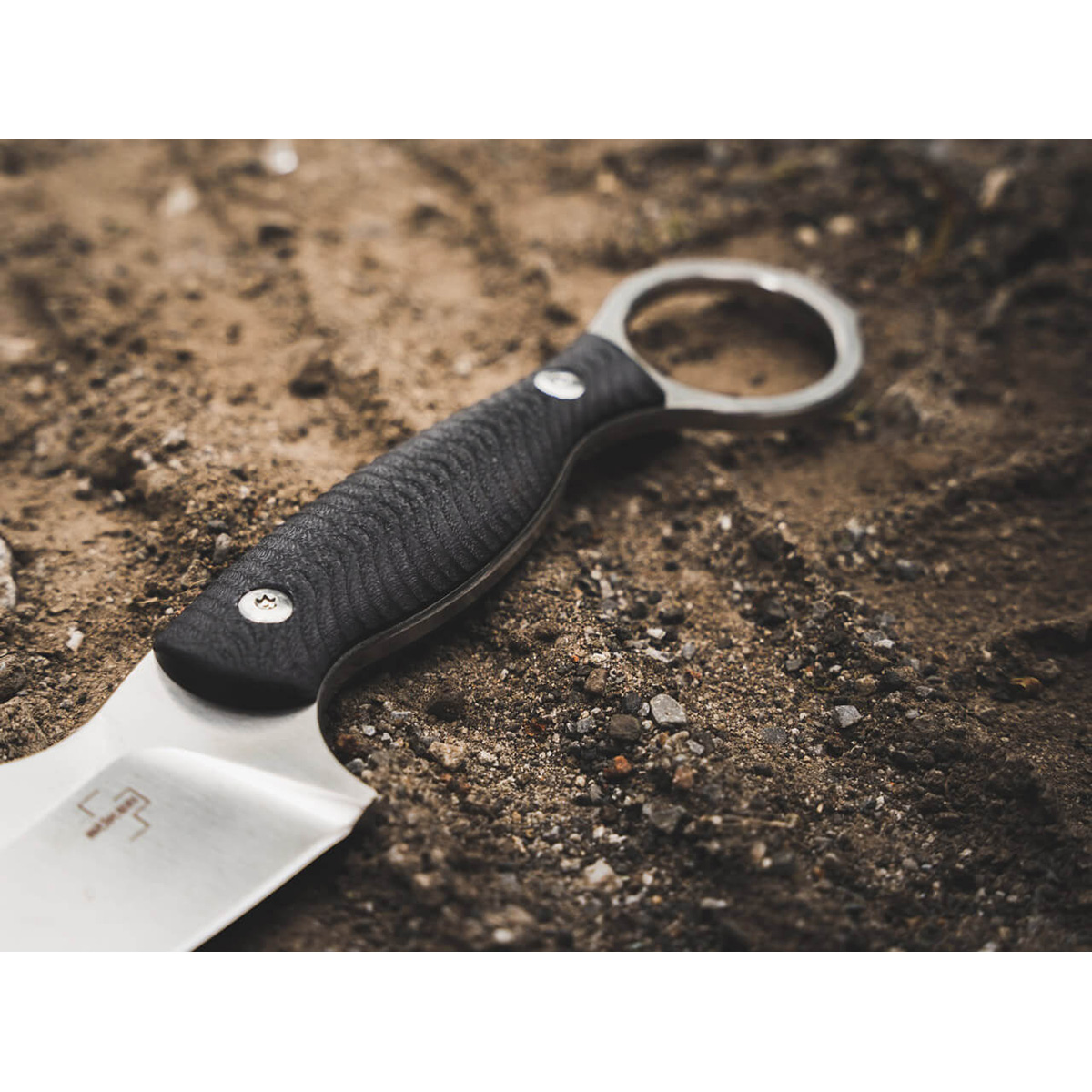 Нож с фиксированным клинком Boker Accomplice, сталь D2, рукоять G10, черный