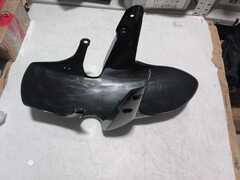 Переднее крыло на Suzuki GSX-S750 17-22 / GSX-S1000 15-20 г.в.