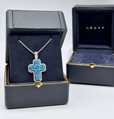 32973- Крест из серебра 925 пробы с голубыми (ТОПАЗ) куб.цирконами GRAFF (на цепочке)