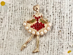 Брошь с жемчугом "Балерина", р. 4,5х2,5 см