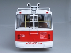 ZiU-10 ZiU-683 trolleybus red-white 1:43 Start Scale Models (SSM)
