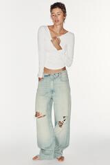 ZARA ДЖИНСЫ TRF СО СРЕДНЕЙ ПОСАДКОЙ И ОСТРЫМИ КРАЯМИ, ГОЛУБОЙ