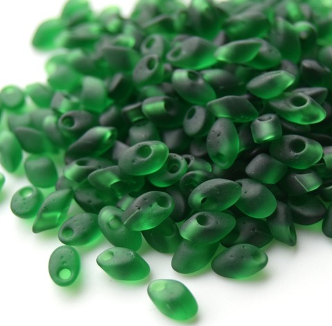LMA-0146F Бисер-лепестки Зеленый полупрозрачный матовый /Miyuki long Magatama Matted Transparent Green