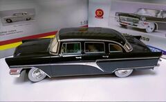 GAZ-13 Chaika Saloon 1959 black Toyways 1:18