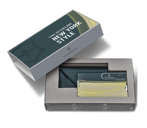 Швейцарская карта Victorinox SwissCard Classic New York Style (0.7100.E223)