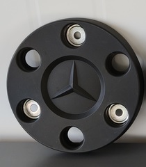"Декоративный колпак переднего колеса (заглушка ступицы) Mercedes-Benz Sprinter"