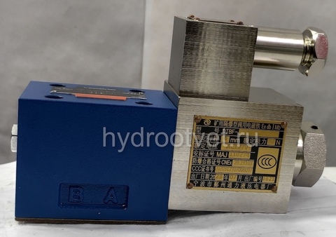 Фото G1-GD-4WE10D-30S/B127N9/V - Гидрораспределитель во взрывобезопасном группа I исполнении золотниковый Ду 10 с электроуправлением G24, схема D (574A), возврат - пружинный