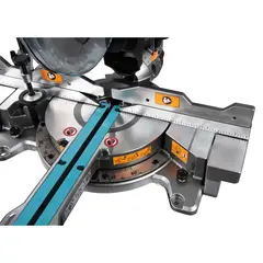 Аккумуляторная торцовочная пила Makita LS002GZ01