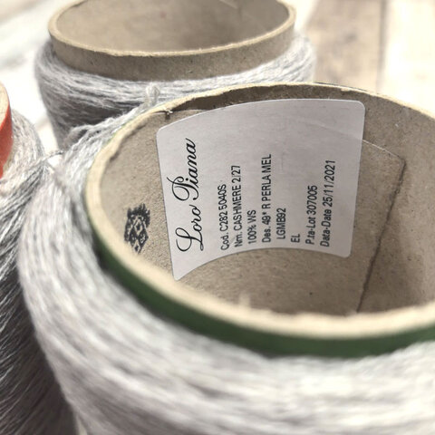 Лот кашемир кардный LORO PIANA CASHMERE 2/27 светло-серый меланж