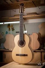 Семиструнная классическая гитара NewTone Silena S CT N 7. полностью из массива (ель/клен)