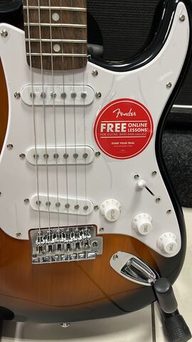 Электрогитара Fender Squier Bullet trem BSB