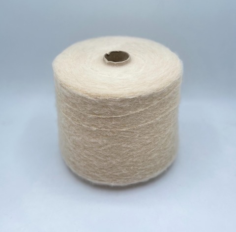 Lanifico del Oliva (пр.Италия),art. Mork, 1000м/100гр,41% Бэби альпака 34% Меринос 20% Полиамид 5% Люрекс, цвет-Светло-бежевый арт.26027