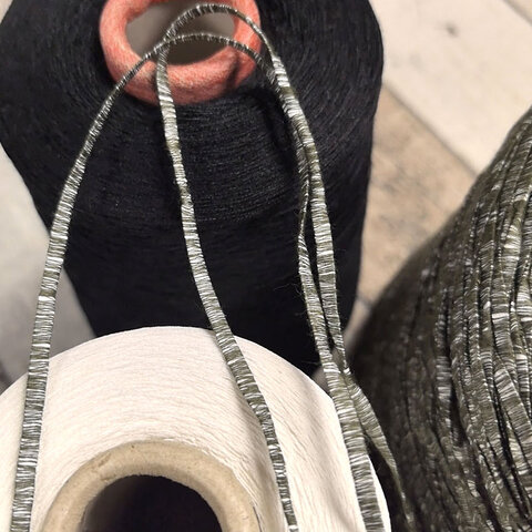 Пряжа фасонная IGEA WRAP 160 бело-зеленый