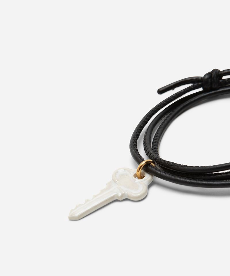 Подвеска KEY LEATHER CORD