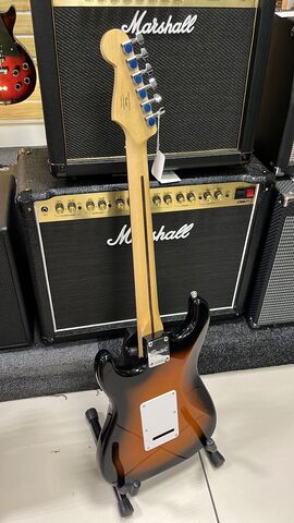 Электрогитара Fender Squier Bullet trem BSB