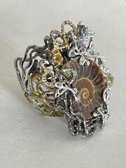 Аммонит  (кольцо из серебра)