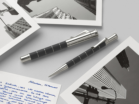 Ручка перьевая Graf von Faber-Castell Classic Anello Ebony, M (145500)