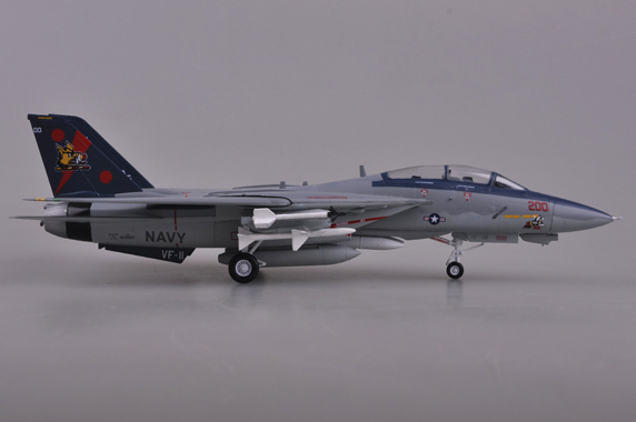 Модель Истребитель ВМС США F-14B Tomcat масштаб 1:72