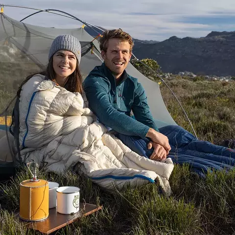 Пуховый спальный мешок Naturehike CWM400