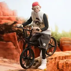 Случайная фигурка Come4Arts Extreme Sports