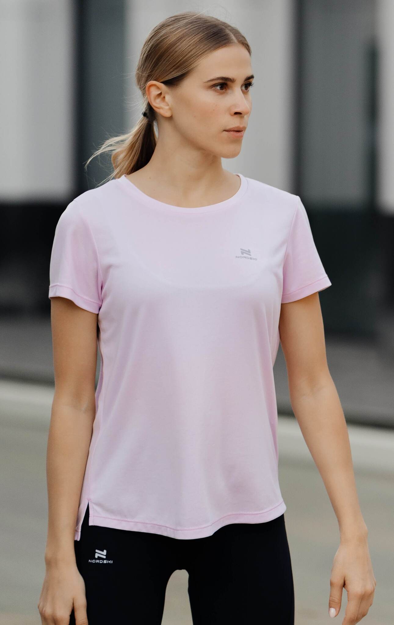 Женская спортивная футболка Nordski Run peony