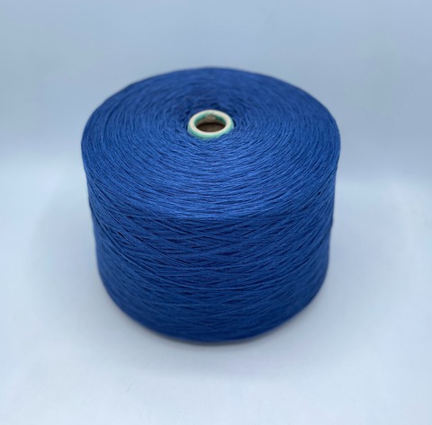 New Mill (пр.Италия),art- Velox  363м(смотка в 4 нити)/100гр,40% меринос, 10% кашемир, 25% вискоза, 25% полиамид. Цвет-Синий(859/716), арт.33975